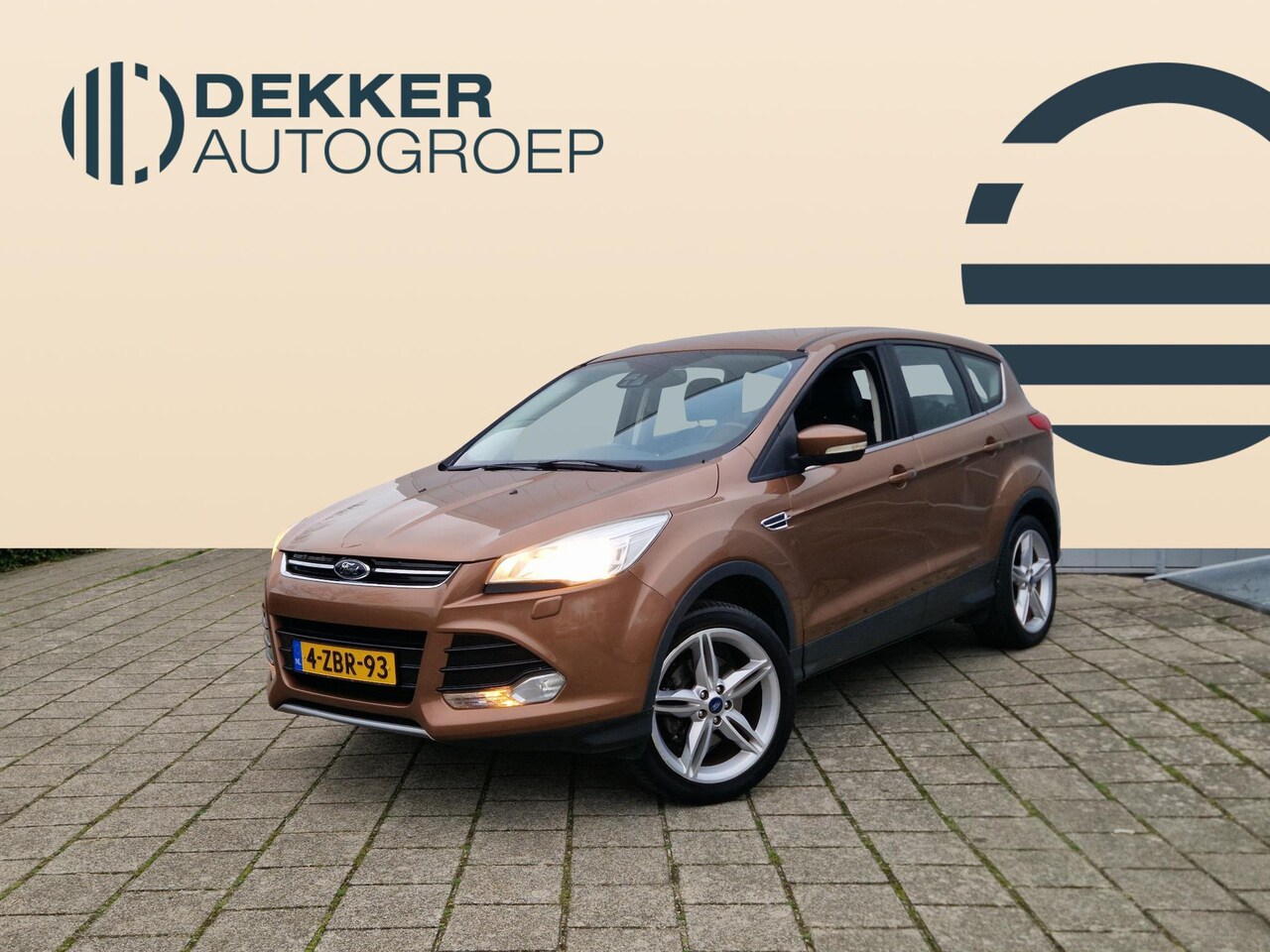 Ford Kuga - 1.6 Titanium Plus 4WD 1.6 Titanium Plus 4WD - AutoWereld.nl