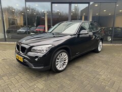 BMW X1 - sDRIVE20i SportLine, Leer, Xenon, NaviPro, Stoelverw, Cruise, Clima