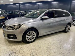 Peugeot 308 - 1.2 130pk Panorama Dak Trekhaak Apple Android PDC Camera