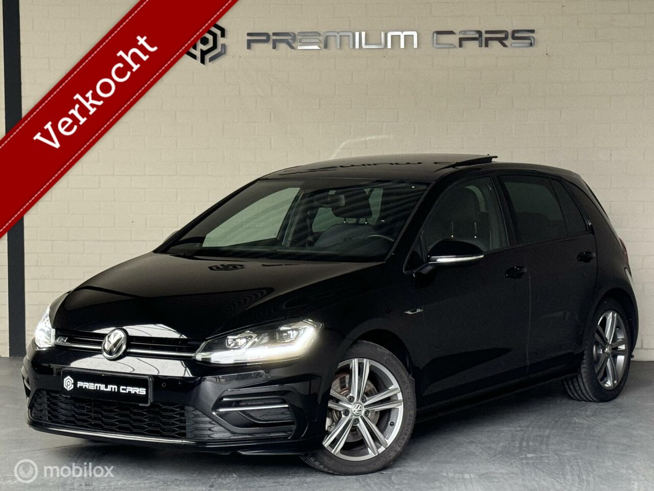 Volkswagen Golf - 1.4 TSI 3X R-Line Pano Acc Keyless Camera - AutoWereld.nl