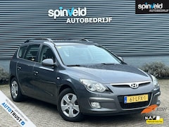 Hyundai i30 CW - 1.4i Blue Dynamic BJ`11 NAP NL Cruise Trekhaak