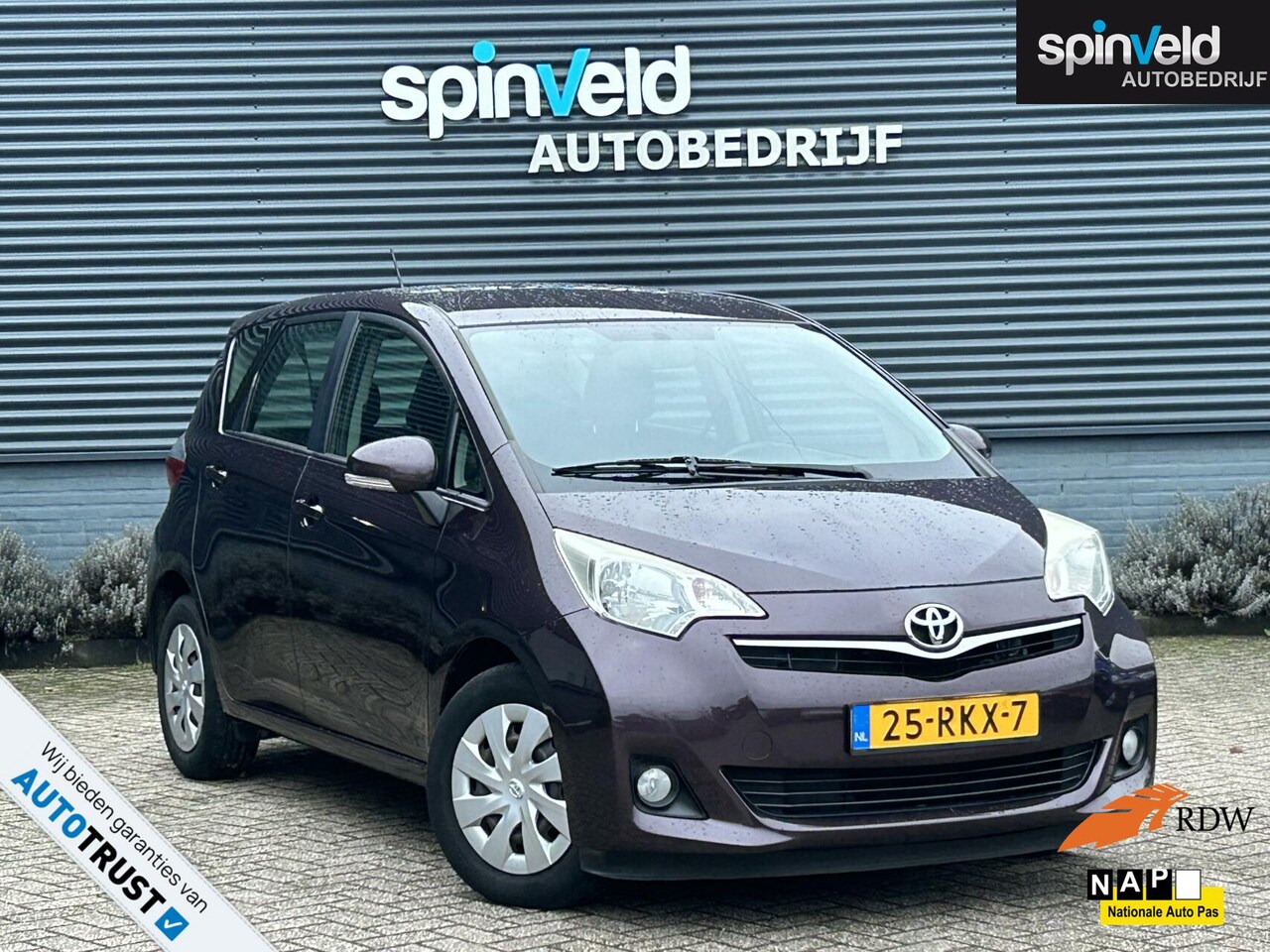 Toyota Verso S - 1.3 VVT-i Aspiration BJ`11 NAP NL Navi Cam - AutoWereld.nl