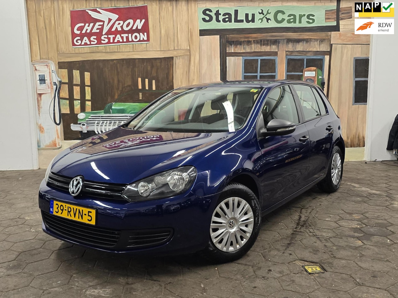 Volkswagen Golf - 1.2 TSI Trendline BlueMotion/AUTOMAAT/N.A.P - AutoWereld.nl