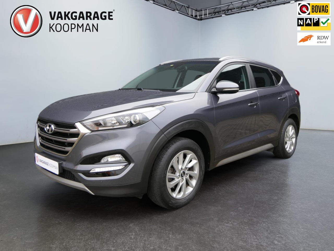 Hyundai Tucson - 1.6 GDi Comfort Clima/Camera/Lane-assist/Navigatie/Trekhaak - AutoWereld.nl