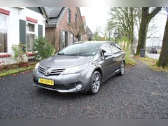 Toyota Avensis Wagon - 1.8 VVTi Business (Clima, 6 Bak)