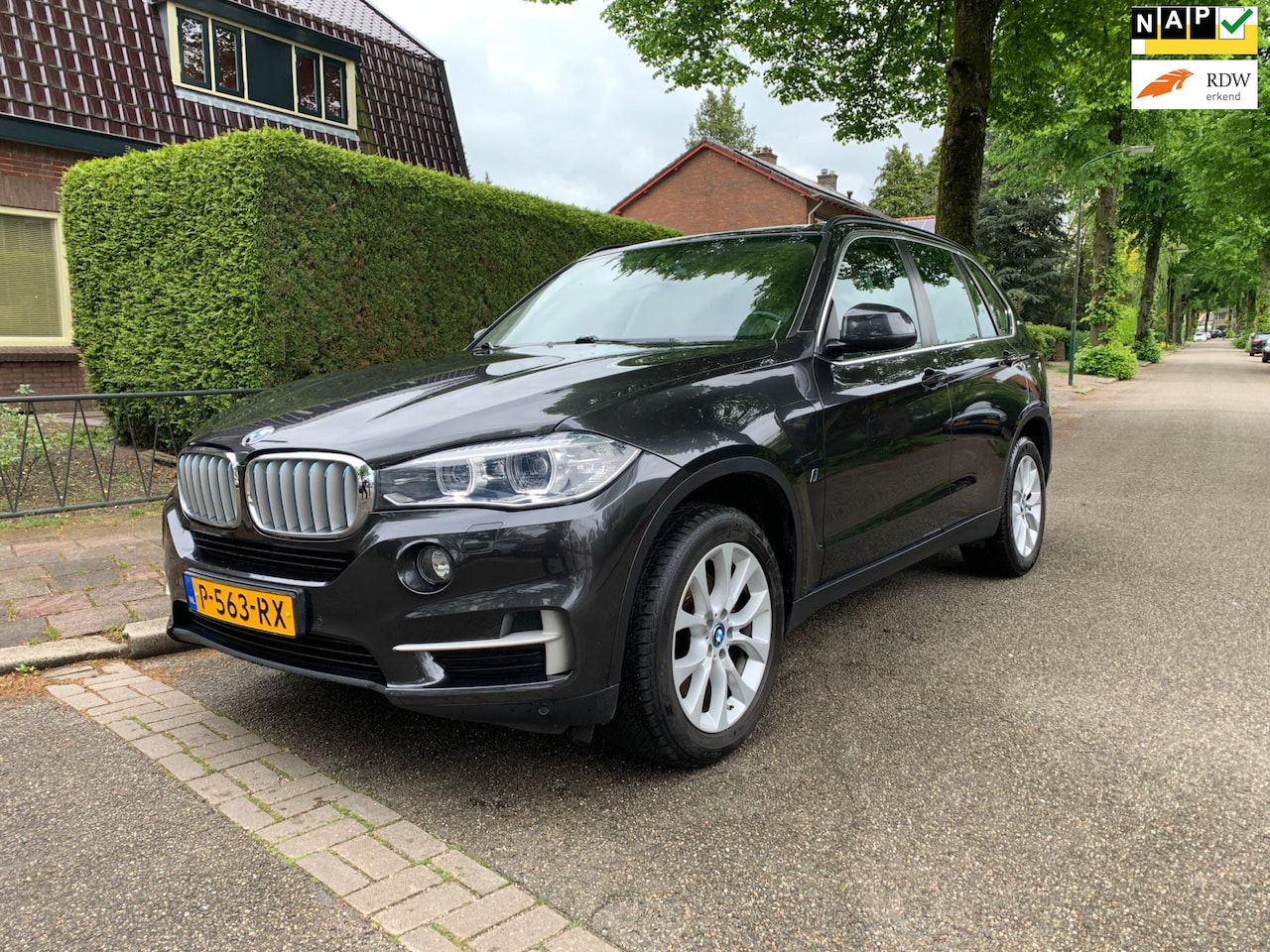 BMW X5 - XDrive40e iPerformance 313 PK luchtvering leder xenon navigatie - AutoWereld.nl