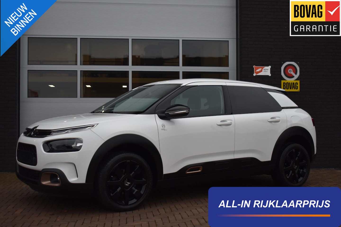 Citroën C4 Cactus - 1.2 PureTech 110PK Shine | Navi | PDC | Incl. garantie - AutoWereld.nl