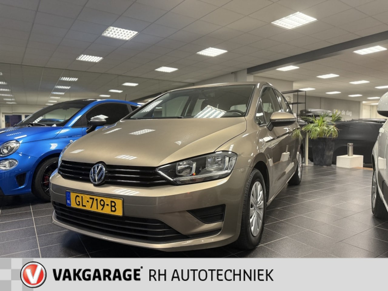 Volkswagen Golf Sportsvan - 1.2 TSI Trendline 1.2 TSI Trendline - AutoWereld.nl