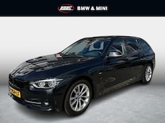 BMW 3-serie Touring - 318i Sportline High Exe Panodak | Led | Aut | Trekhaak | Cruise control