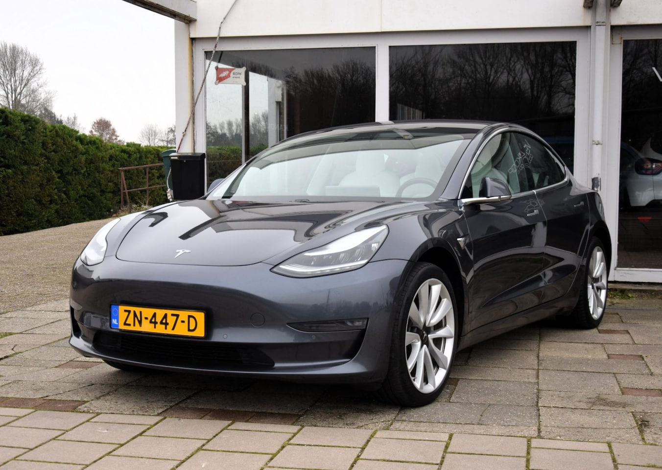 Tesla Model 3 - Long Range RWD Long Range AWD 75 kWh - AutoWereld.nl