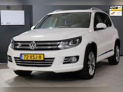 Volkswagen Tiguan - 2.0 TSI R-Line 4Motion *Panoramadak/Leder/Camera/Xenon* Org. NL NIEUWSTAAT 180pk Trekhaak