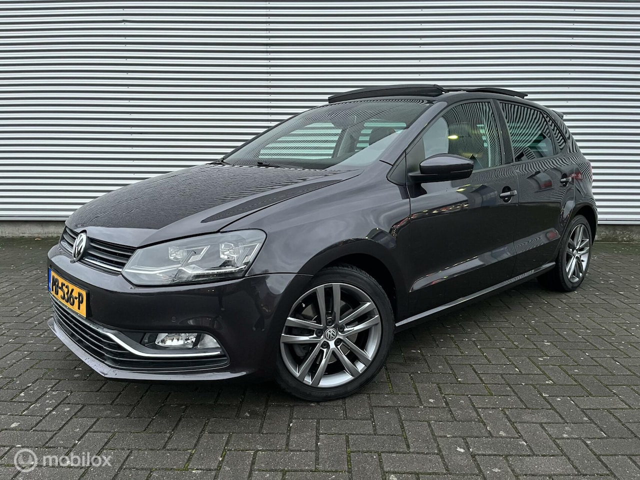 Volkswagen Polo - 1.2 TSI Highline| Pano | Navi | Climate | - AutoWereld.nl