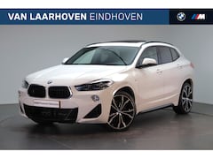 BMW X2 - sDrive20i High Executive M Sport Automaat / Panoramadak / M Sportstoelen / LED / Stoelverw