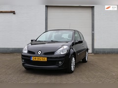 Renault Clio - 1.4-16V Dynamique S