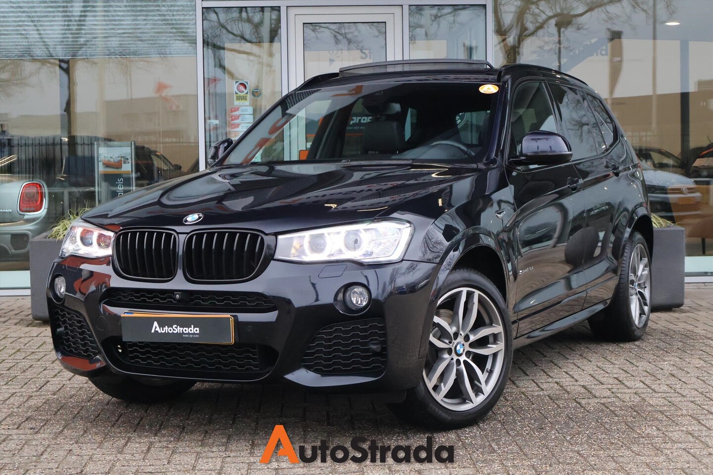 BMW X3 - SDRIVE 20I AUT M-Sport Pano | Camera | Stoelverwarming | Harman&Kardon | Navi - AutoWereld.nl