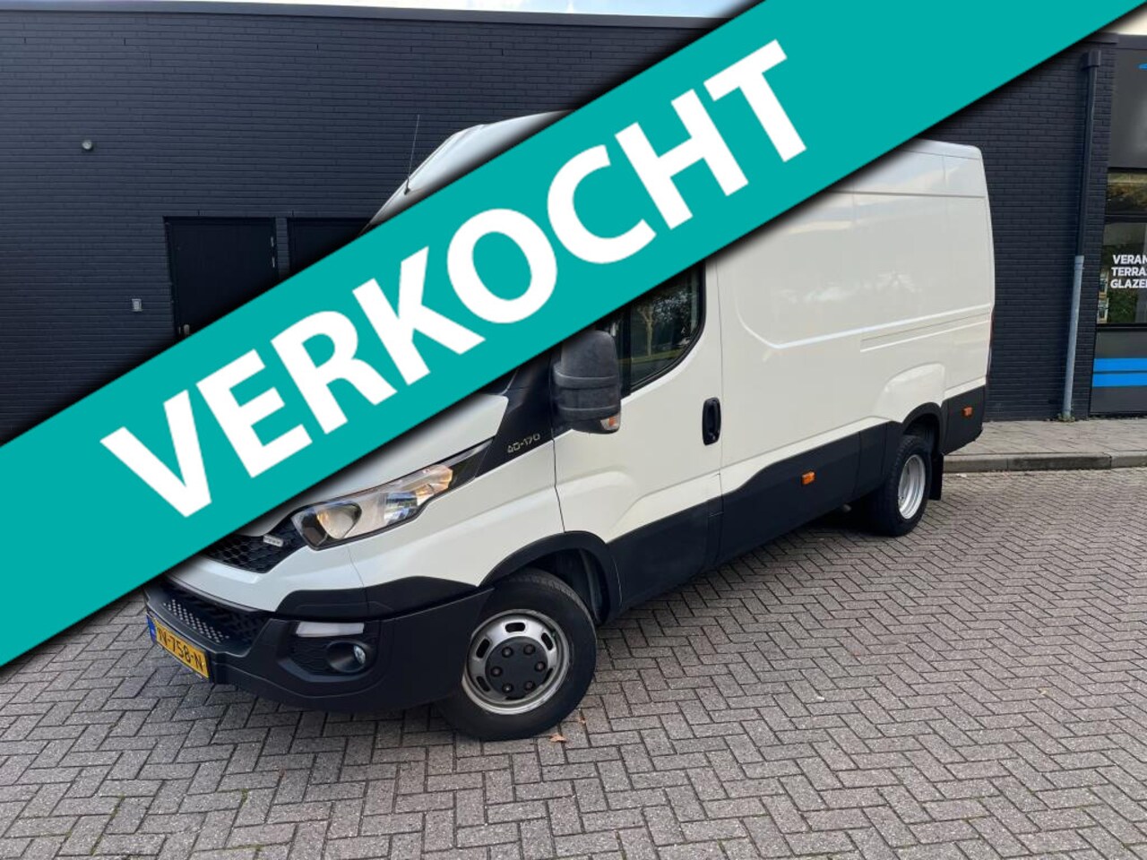 Iveco Daily - 40C17V 3.0 352 H3 L3 DUBBELLUCHT - AutoWereld.nl