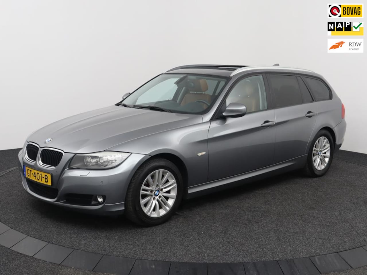 BMW 3-serie Touring - 320i High Executive 320i High Executive - AutoWereld.nl