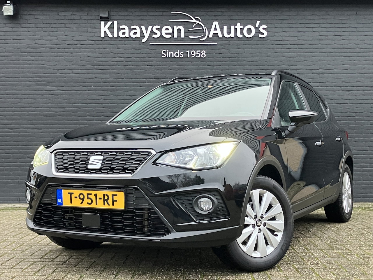 Seat Arona - 1.0 TSI Style Business Intense AUT. | dealer onderhouden | navigatie | cruise control | ap - AutoWereld.nl