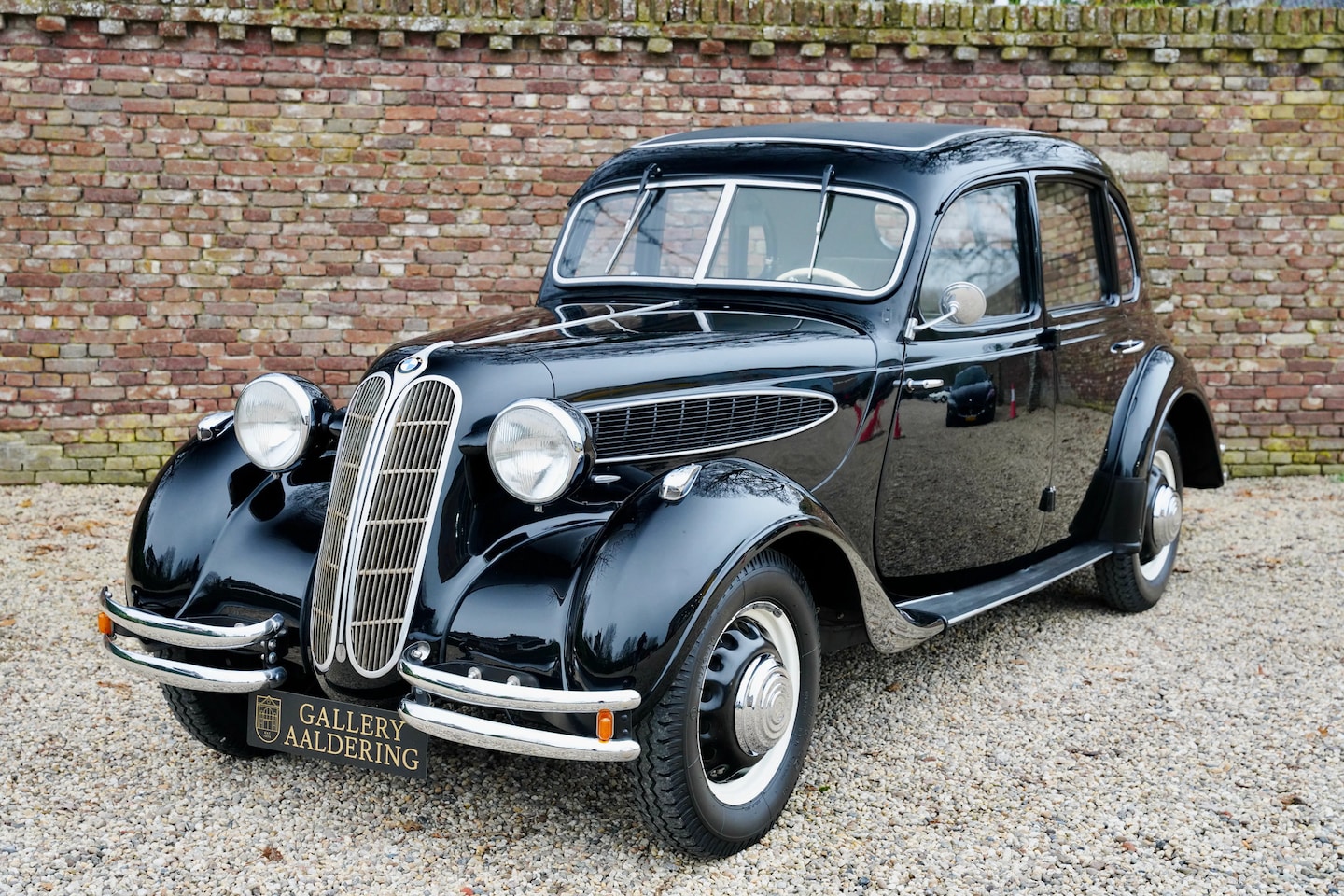 BMW 3-serie - 326 "BMW's first four-door model" Restored and overhauled by previous owners, Certified by - AutoWereld.nl