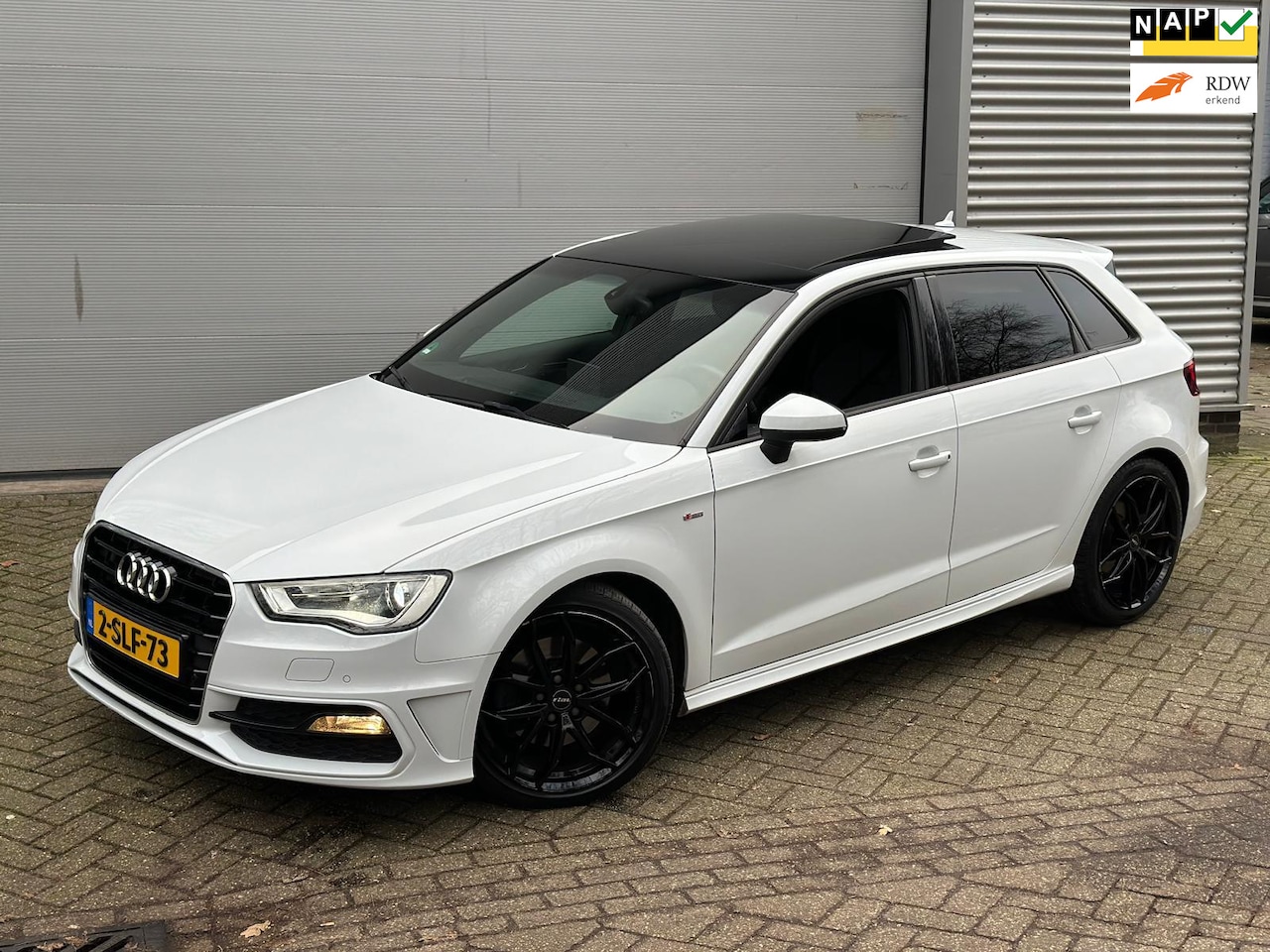 Audi A3 Sportback - 1.8 TFSI Ambition Line S / AUTOMAAT / PANORAMADAK / NAVI MULTIEMEDIA / - AutoWereld.nl