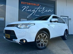 Mitsubishi Outlander - 2.0 PHEV Limited Edition X-Line+Leer+Bi-Xenon+Laad mogelijkheid