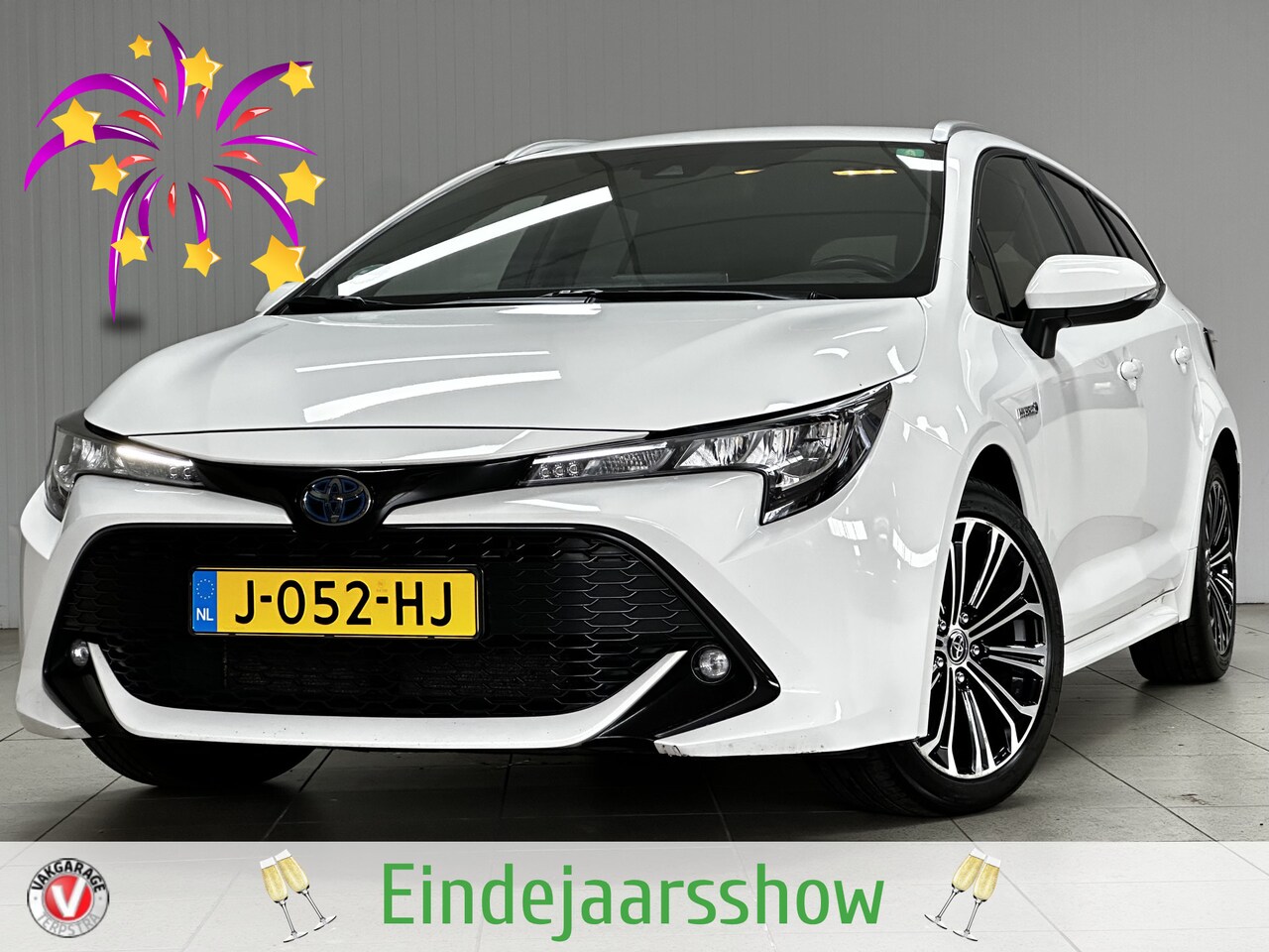 Toyota Corolla Touring Sports - 1.8 Hybrid Dynamic/ Automaat!/ Zwarte Hemel/ 17''LMV/ Camera/ Stoelverw./ Keyless/ Clima/ - AutoWereld.nl