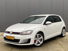 Volkswagen Golf - 2.0 TSI GTI Performance 230 pk / Xenon / Dealer onderhouden