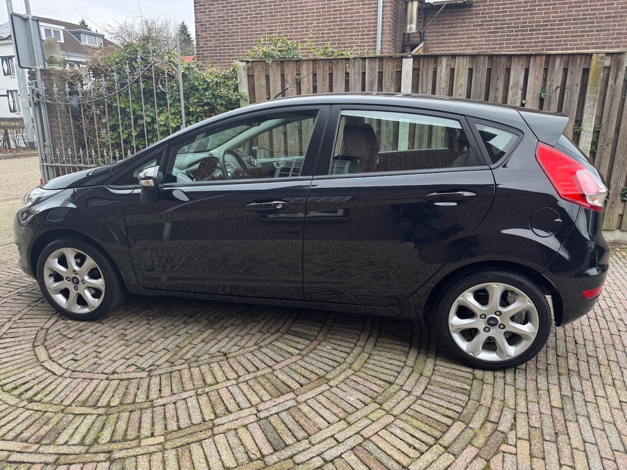 Ford Fiesta - 1.25 Titanium zeer mooi - AutoWereld.nl