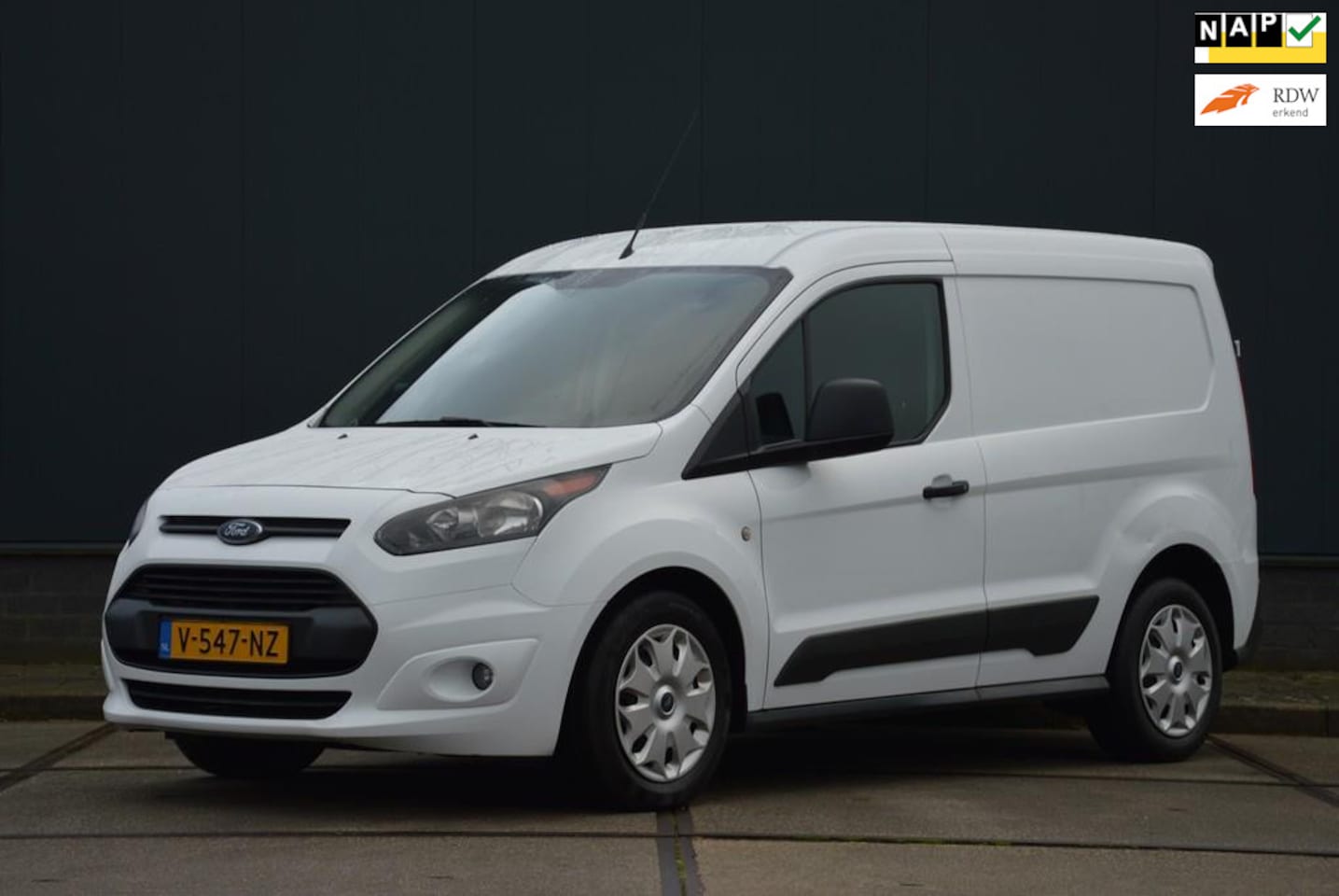 Ford Transit Connect - 1.5 TDCI L1 Trend Euro 6 Airco Schuifdeur Trekhaak - AutoWereld.nl