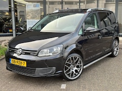 Volkswagen Touran - 1.2 TSI BMT Highline Xenon/PANO