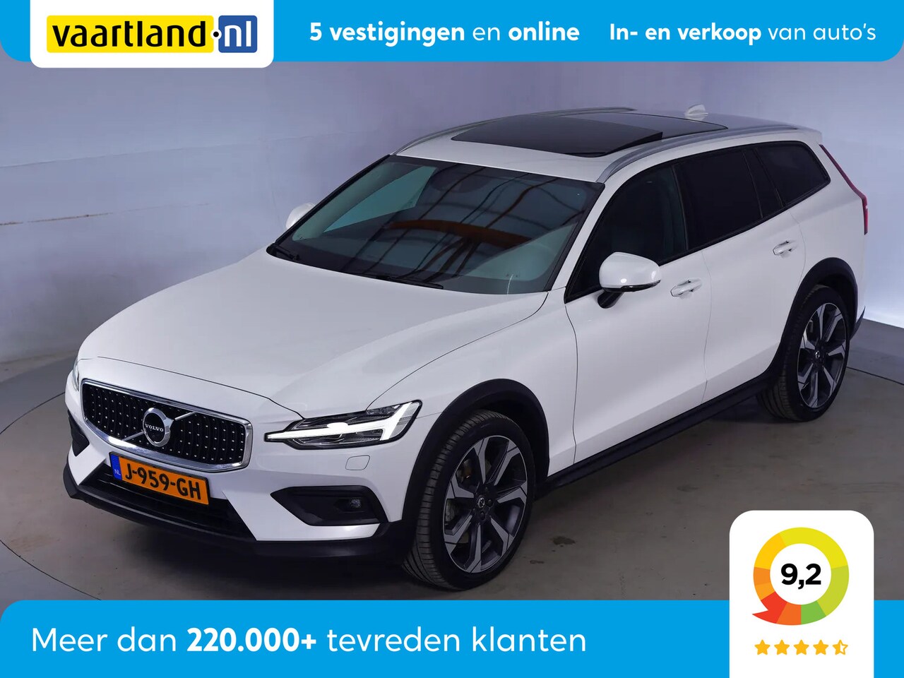 Volvo V60 - B5 AWD Pro Aut. [ Panorama H/K Leder Comfortstoelen Trekhaak ] - AutoWereld.nl