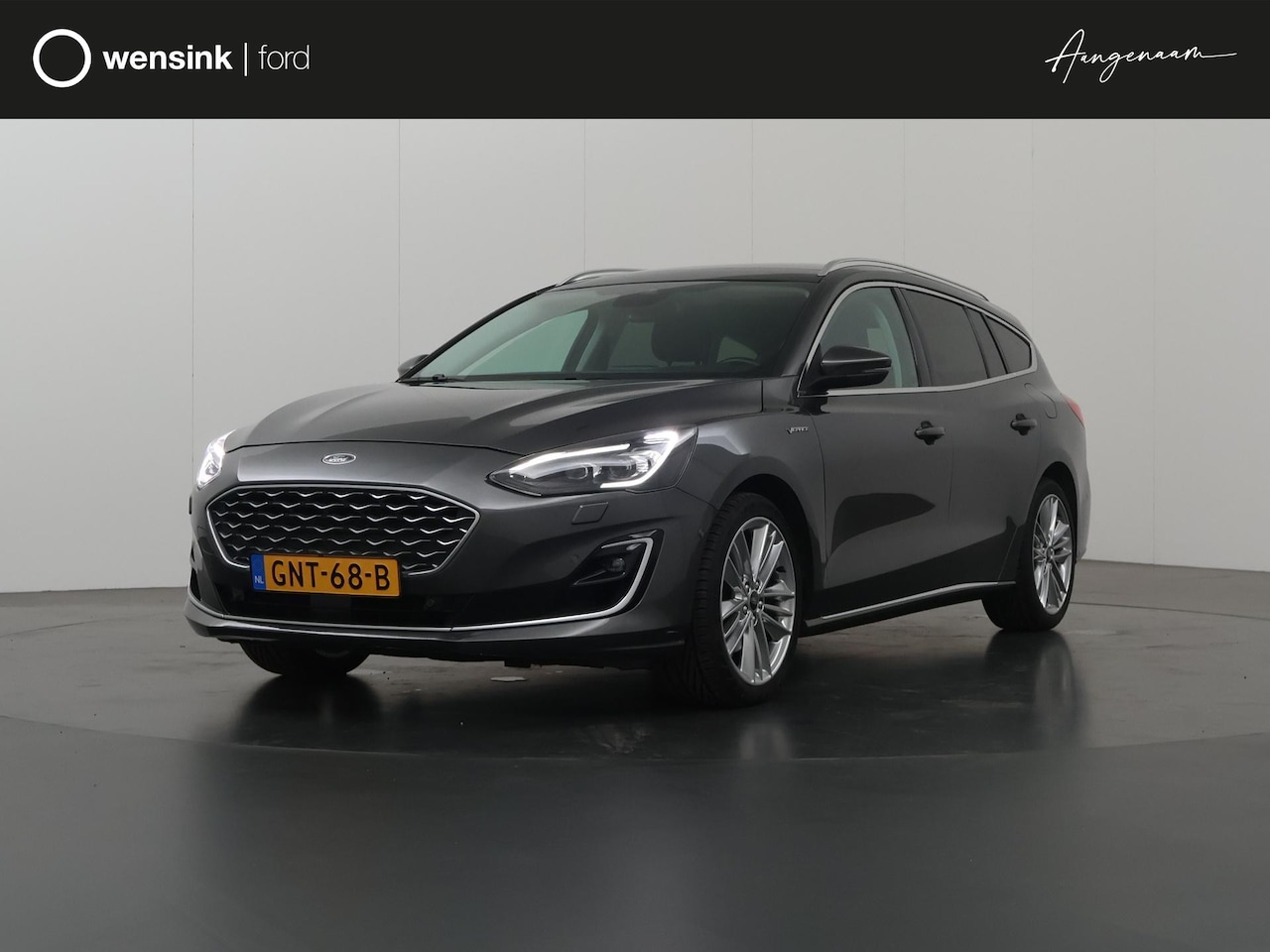 Ford Focus Wagon - 1.5 EcoBoost Vignale | Panoramadak | Trekhaak | Adapt. Cruise Control | Adapt. LED koplamp - AutoWereld.nl