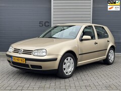 Volkswagen Golf - 1.6-16V Trendline Airco/Cruise