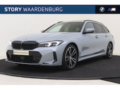 BMW 3-serie Touring - 318i / Panoramadak / Trekhaak / Sportstoelen / Stoelverwarming / Active Cruise Control / P