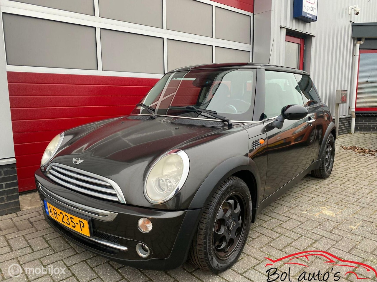 MINI Cooper - Mini 1.6 clima/stoelverwarming nieuwe apk! - AutoWereld.nl