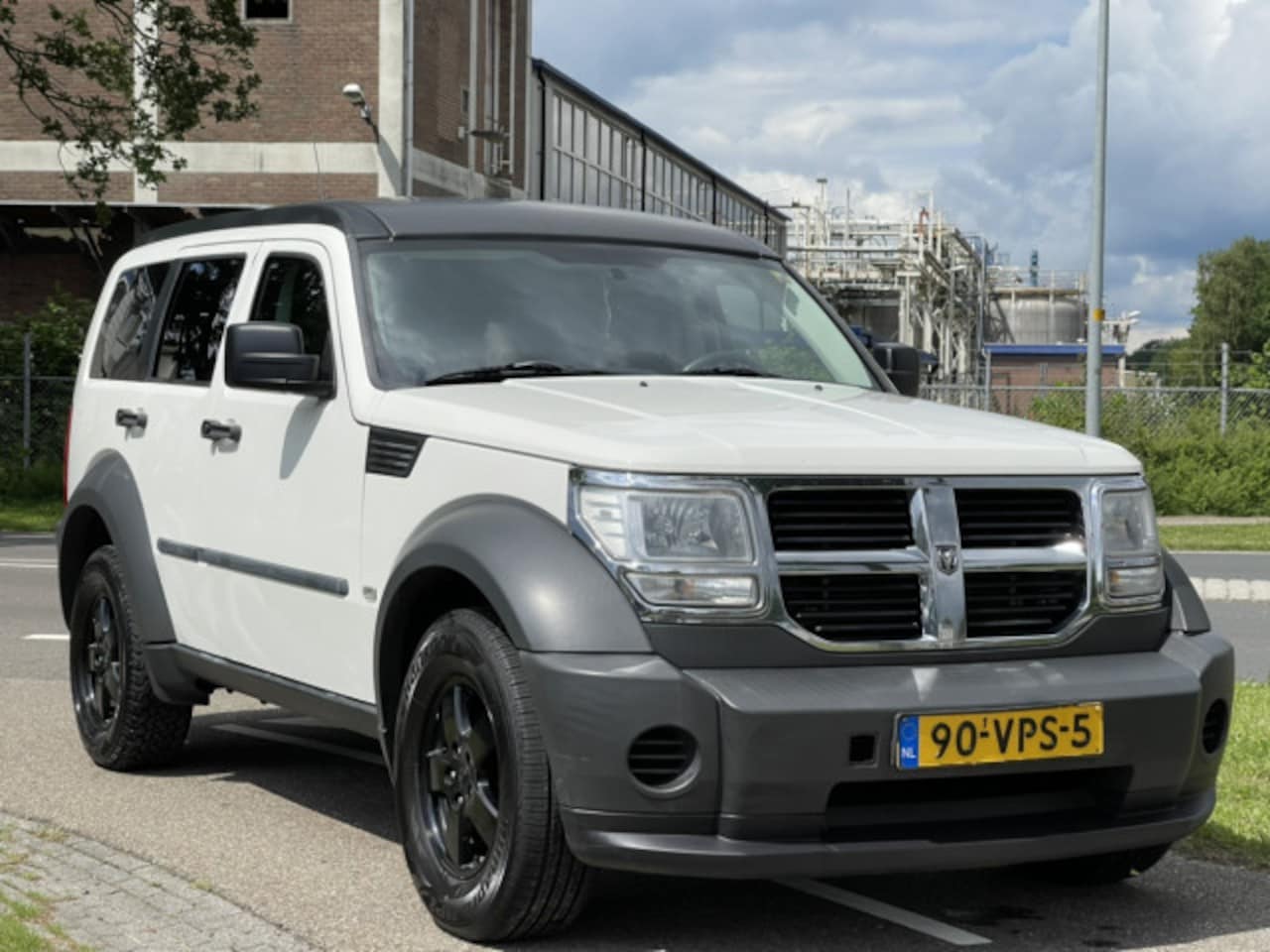 Dodge Nitro - 2.8 CRD SE High Roof | Grijs Kenteken - AutoWereld.nl