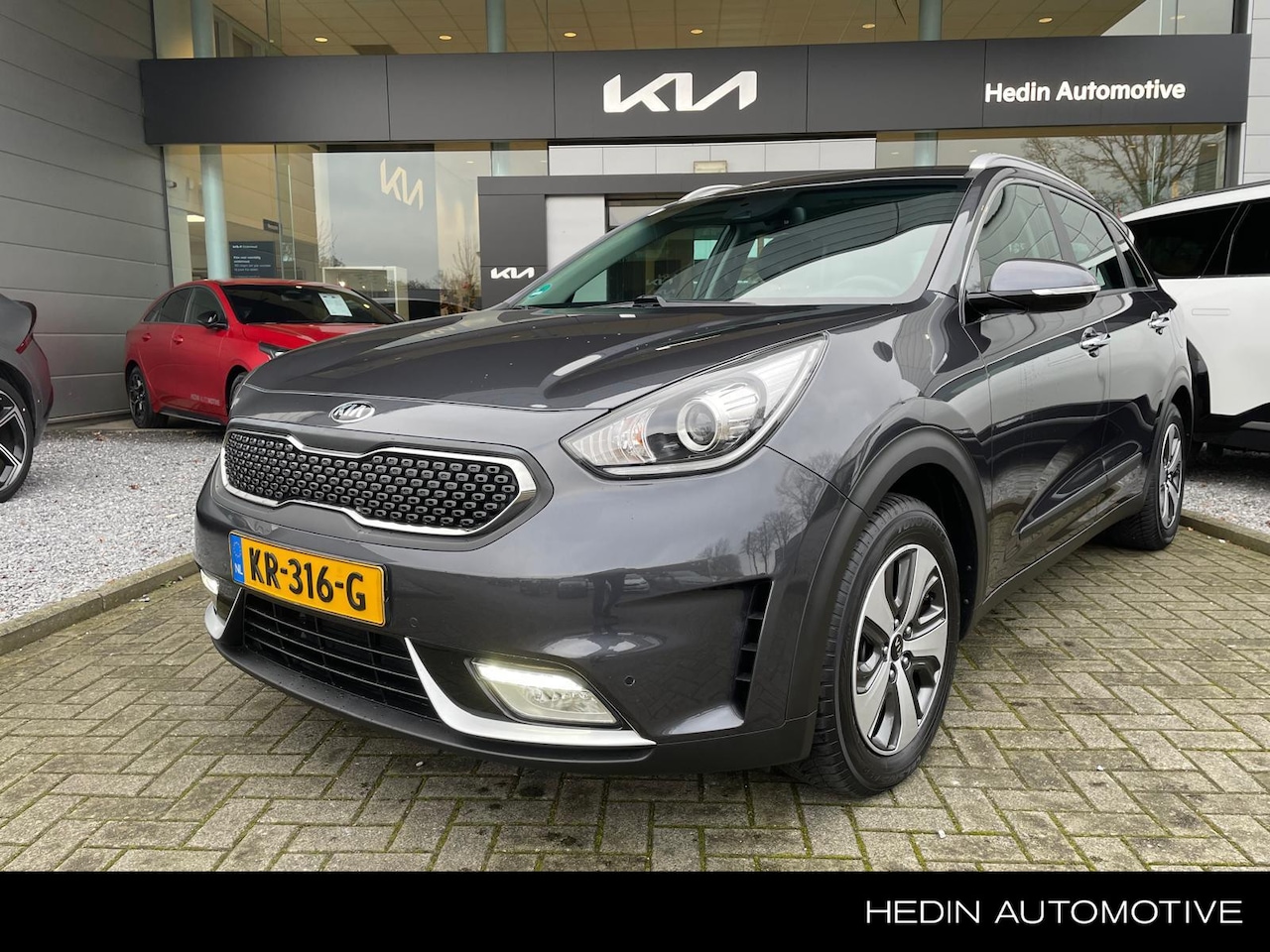 Kia Niro - 1.6 GDi Hybrid First Edition / Trekhaak /  1300 kg trekgewicht - AutoWereld.nl