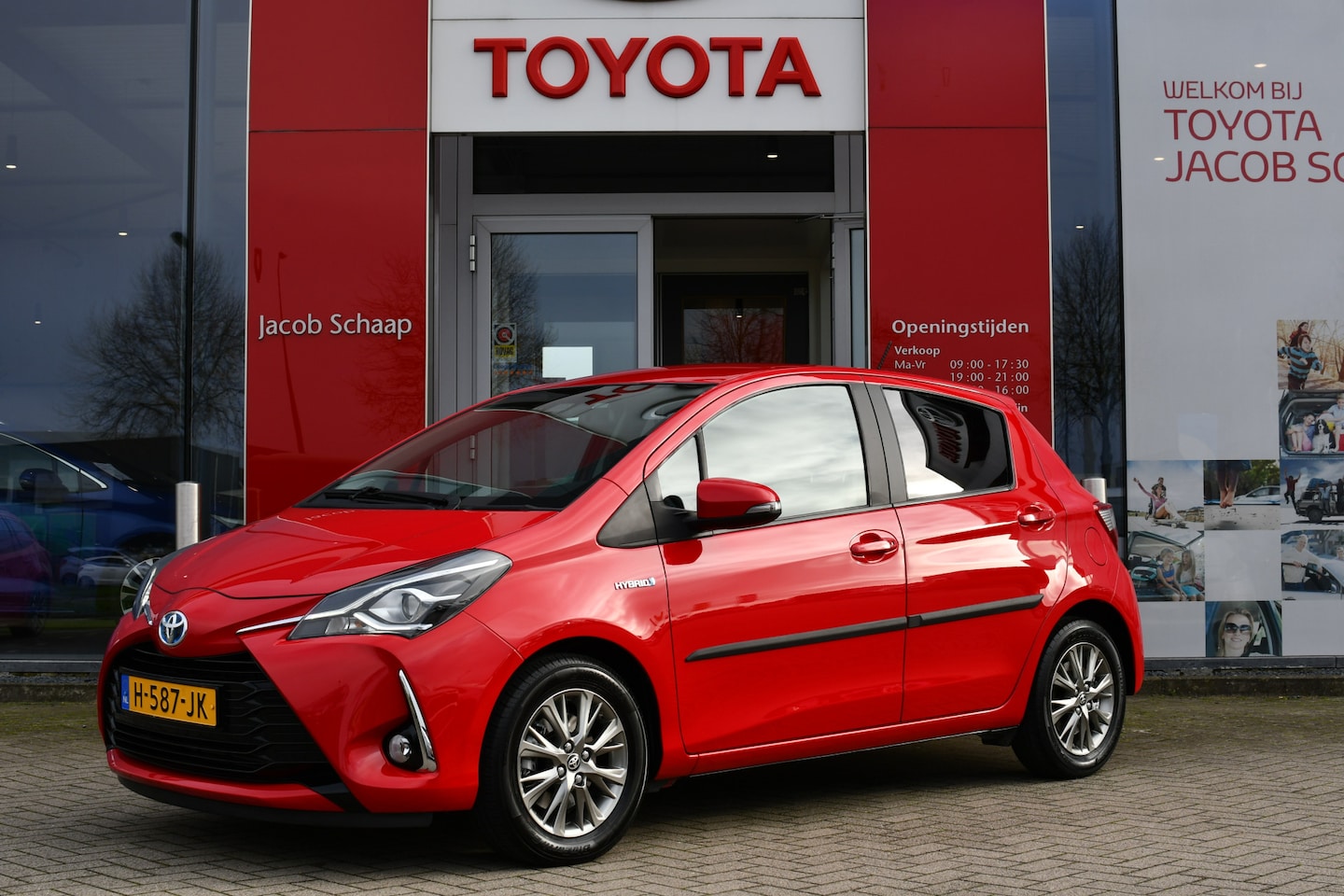 Toyota Yaris - 1.5 Hybrid Dynamic Automaat 100pk | Apple Carplay/Android Auto | Cruise- & Climate control - AutoWereld.nl