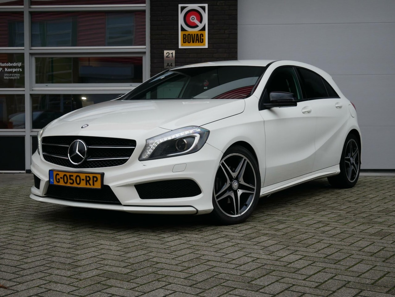 Mercedes-Benz A-klasse - 180 Prestige AMG Stoelverwarming - AutoWereld.nl