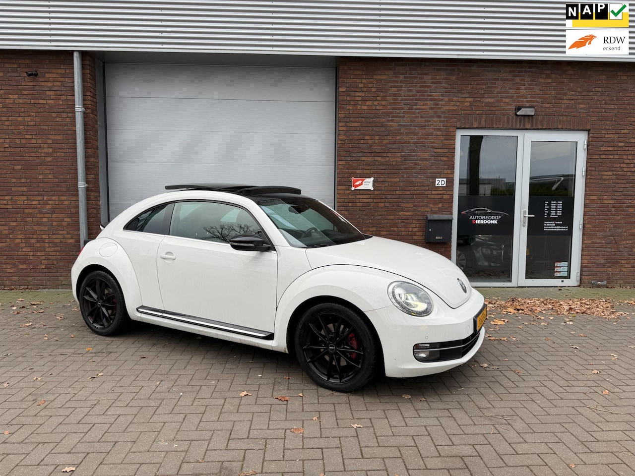 Volkswagen Beetle - 2.0 TSI Sport|PANO|AUTOMAAT|NIEUWE APK - AutoWereld.nl