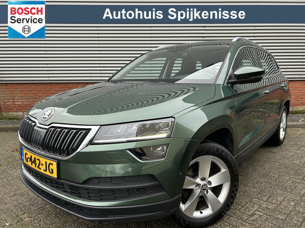 Skoda Karoq - 1.5 TSI ACT Business Edition | Trekhaak | Apple Carplay | BTW | - AutoWereld.nl