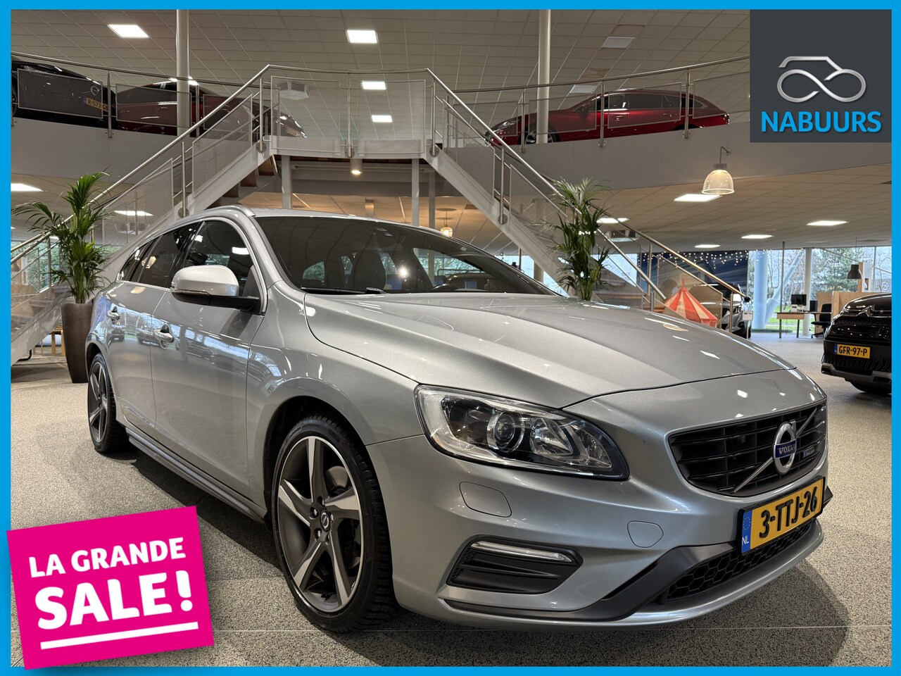 Volvo V60 - 1.6 T4 R-Design 1.6 T4 R-Design, Automaat, NL auto, Trekhaak, Camera - AutoWereld.nl