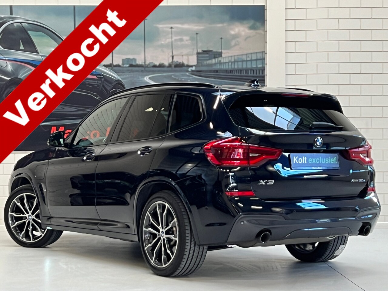 BMW X3 - xDrive30e High Executive M-Sport 292 PK Automaat / Head-Up Display / Panoramadak / 360 Cam - AutoWereld.nl