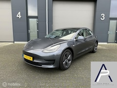 Tesla Model 3 - Standard Range RWD Plus 60 kWh BTW Grey