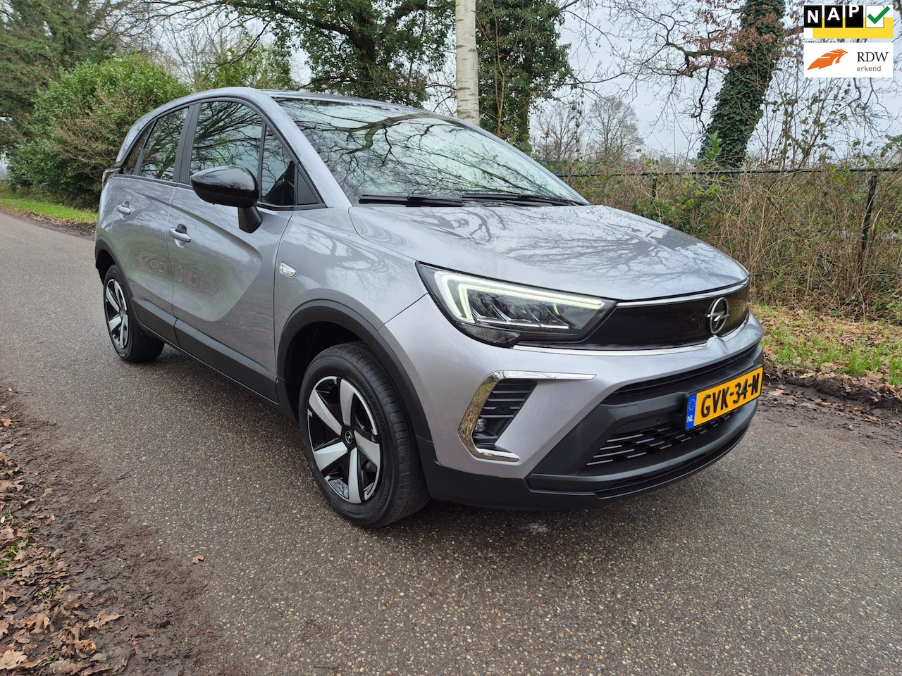 Opel Crossland - 1.2 Turbo 110 pk . Camera . Airco . Apple carplay - AutoWereld.nl