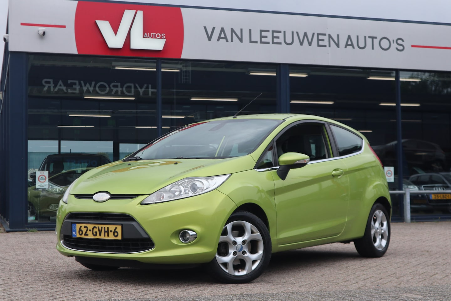 Ford Fiesta - 1.25 Titanium | Zo Mee | Lees Tekst - AutoWereld.nl