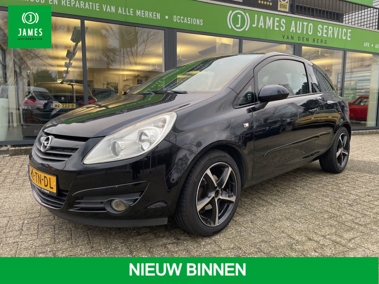 Opel Corsa - 1.2-16V Enjoy 1.2-16V Enjoy - AutoWereld.nl