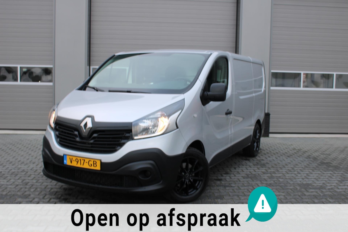 Renault Trafic - 1.6 dCi T27 L1H1 140PK/17''LM/PDC ACHTER/CRUISE/TREKHAAK - AutoWereld.nl