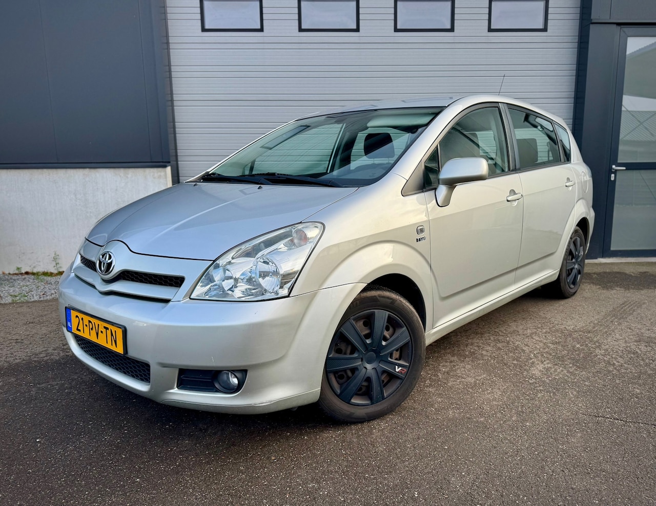 Toyota Corolla Verso - 1.6 VVT-i Sol 1.6 VVT-i Sol - AutoWereld.nl