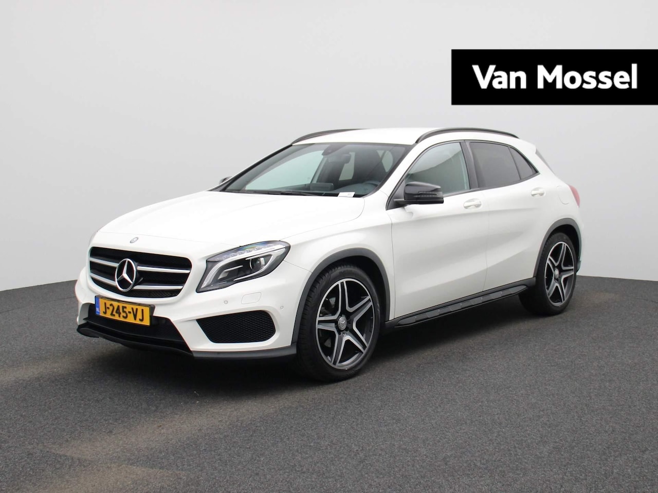 Mercedes-Benz GLA-Klasse - 200 Prestige | ECC | Navi | Half-Leder | LMV | PDC | Xenon | - AutoWereld.nl